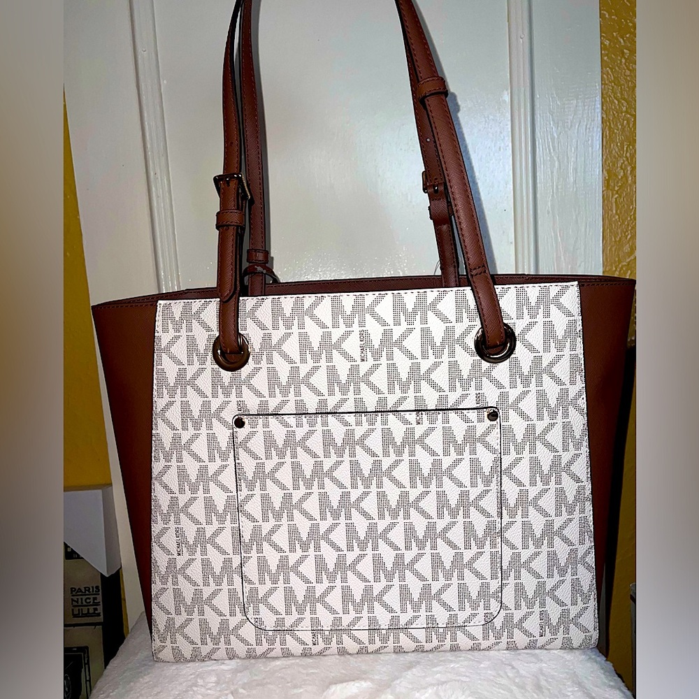 Michael Kors Bags Michael Kors Walsh Tote - Picture 3 of 8